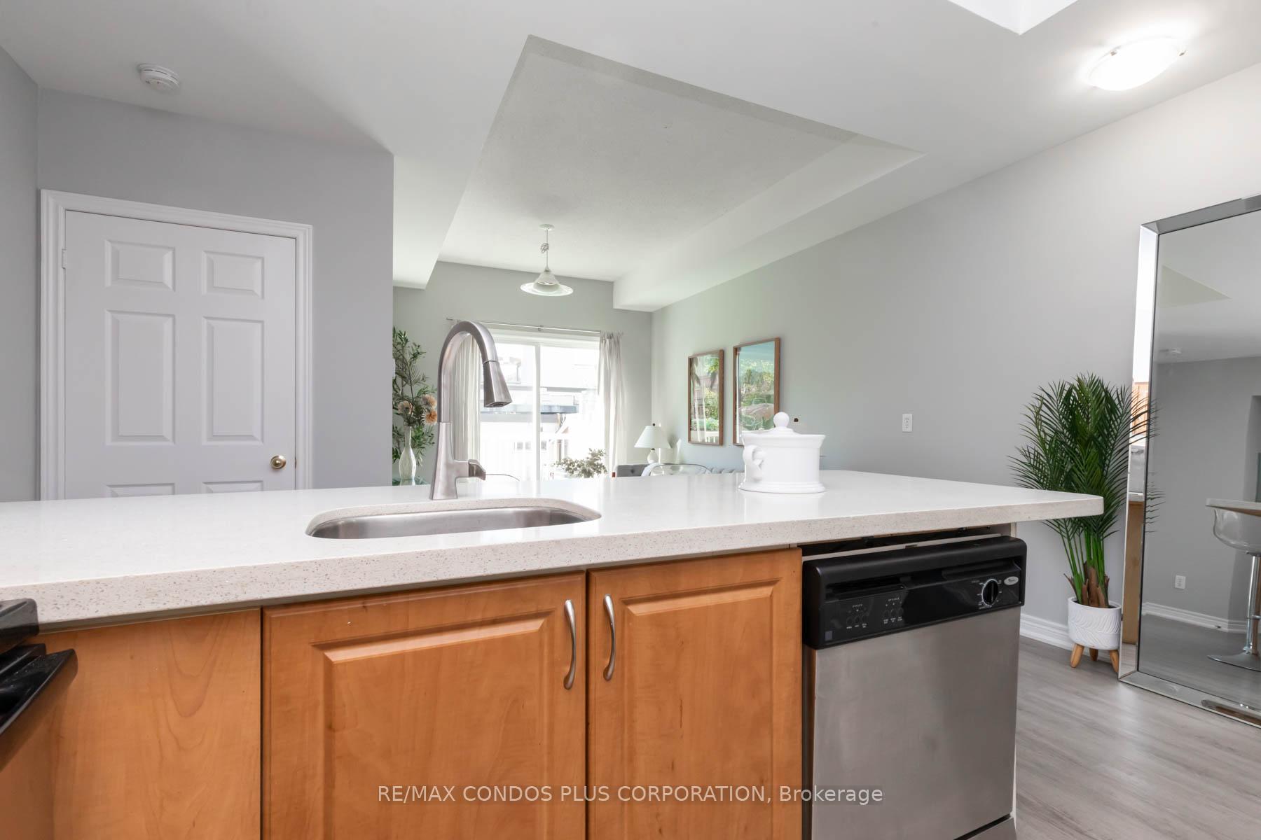 1 Bedroom Condo at 179 Bleecker, Toronto For sale