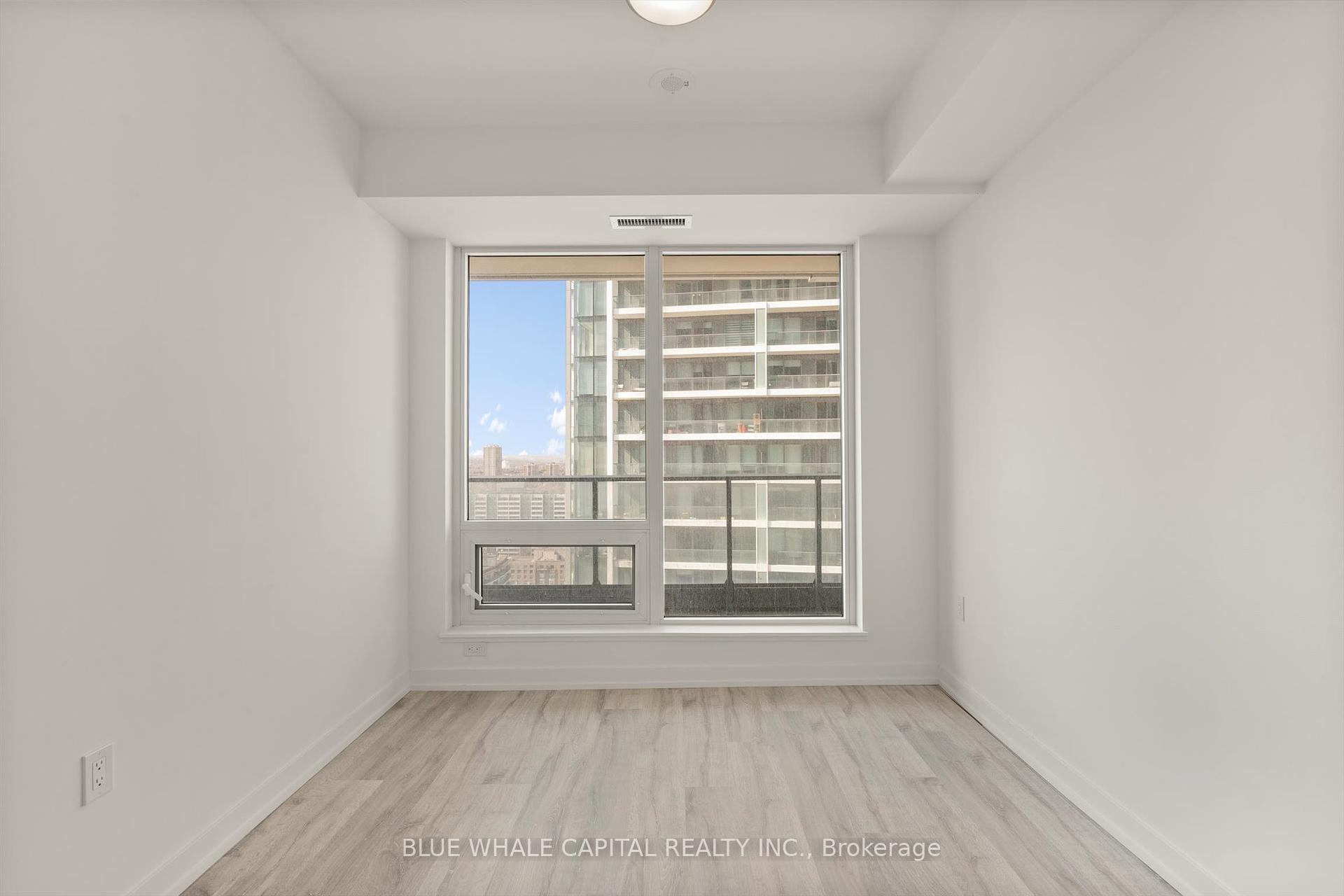 2 Bedrooms Condo at 8 Olympic Garden,  Toronto For sale