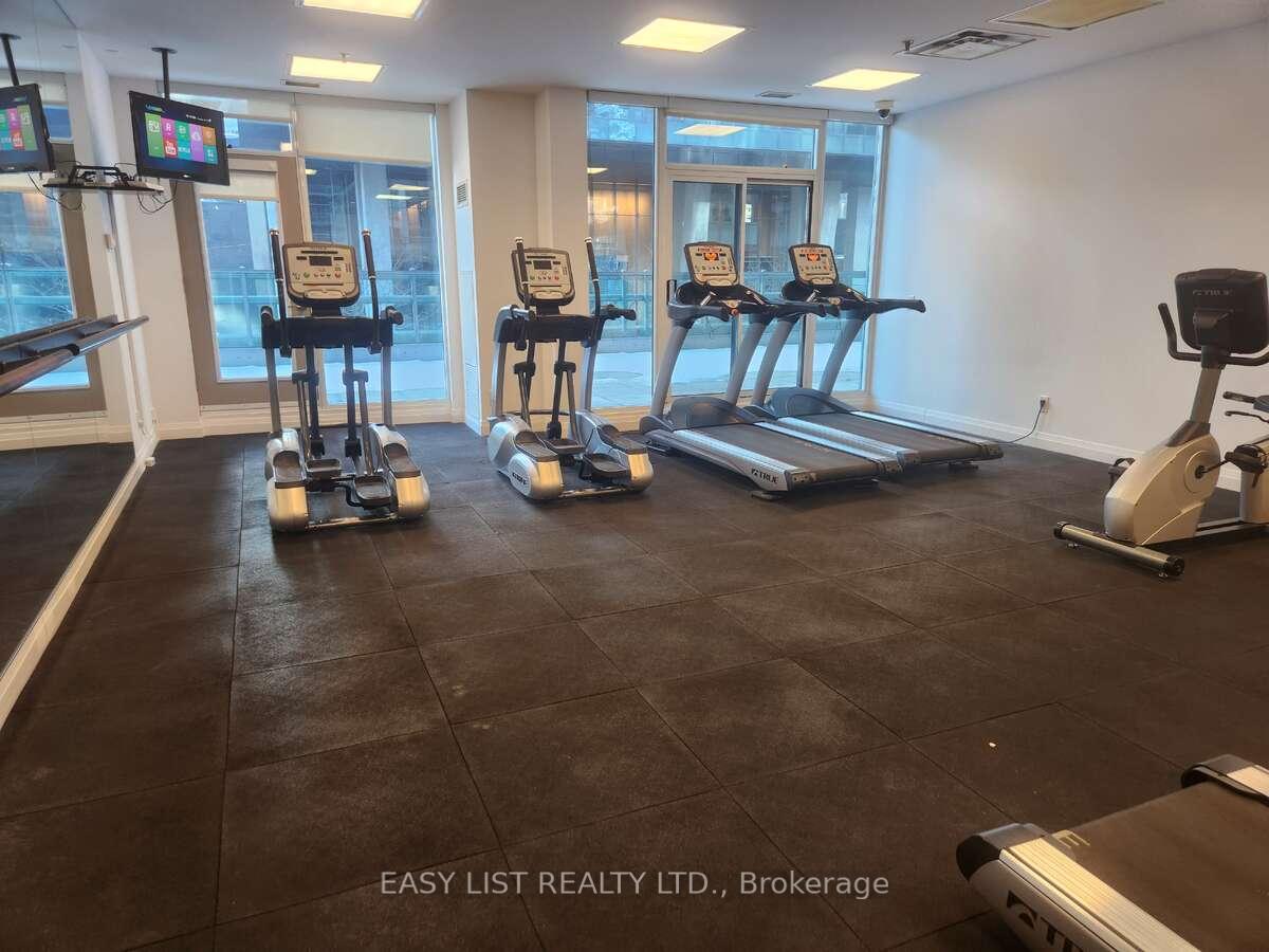 2 Bedrooms Condo at 51 Lower Simcoe, Toronto For sale
