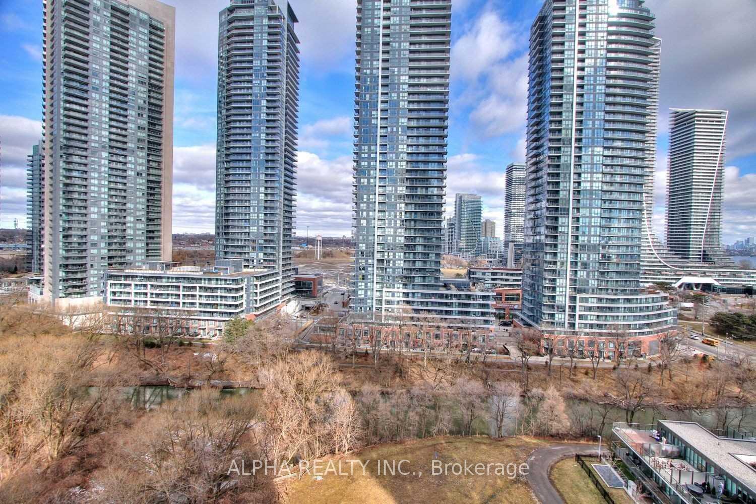 2 Bedrooms Condo at 15 Legion,  Toronto For sale