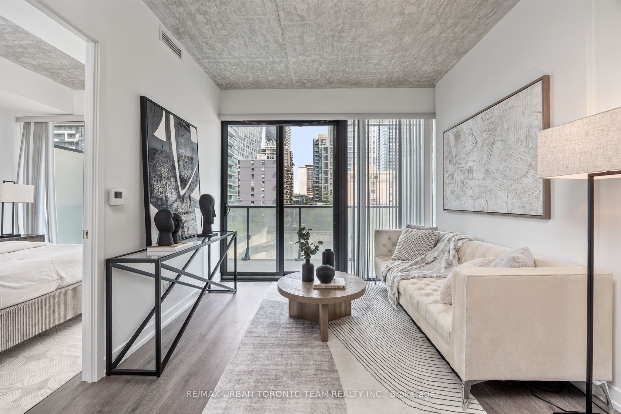 161 Roehampton Avenue, #304