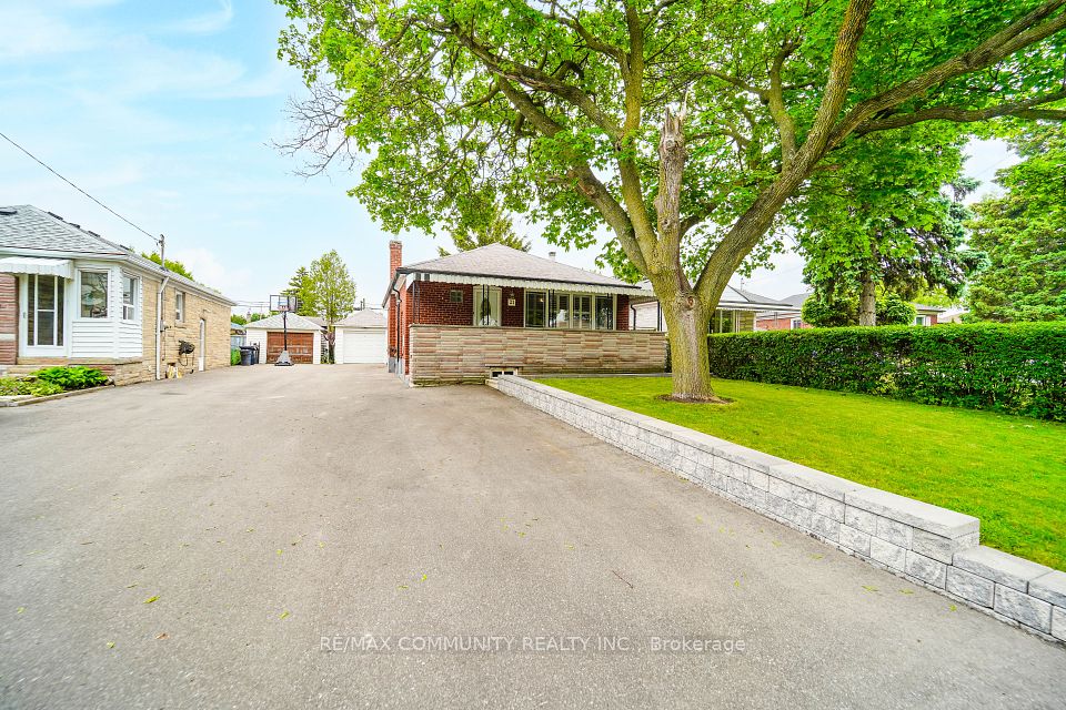 21 Miramar Crescent