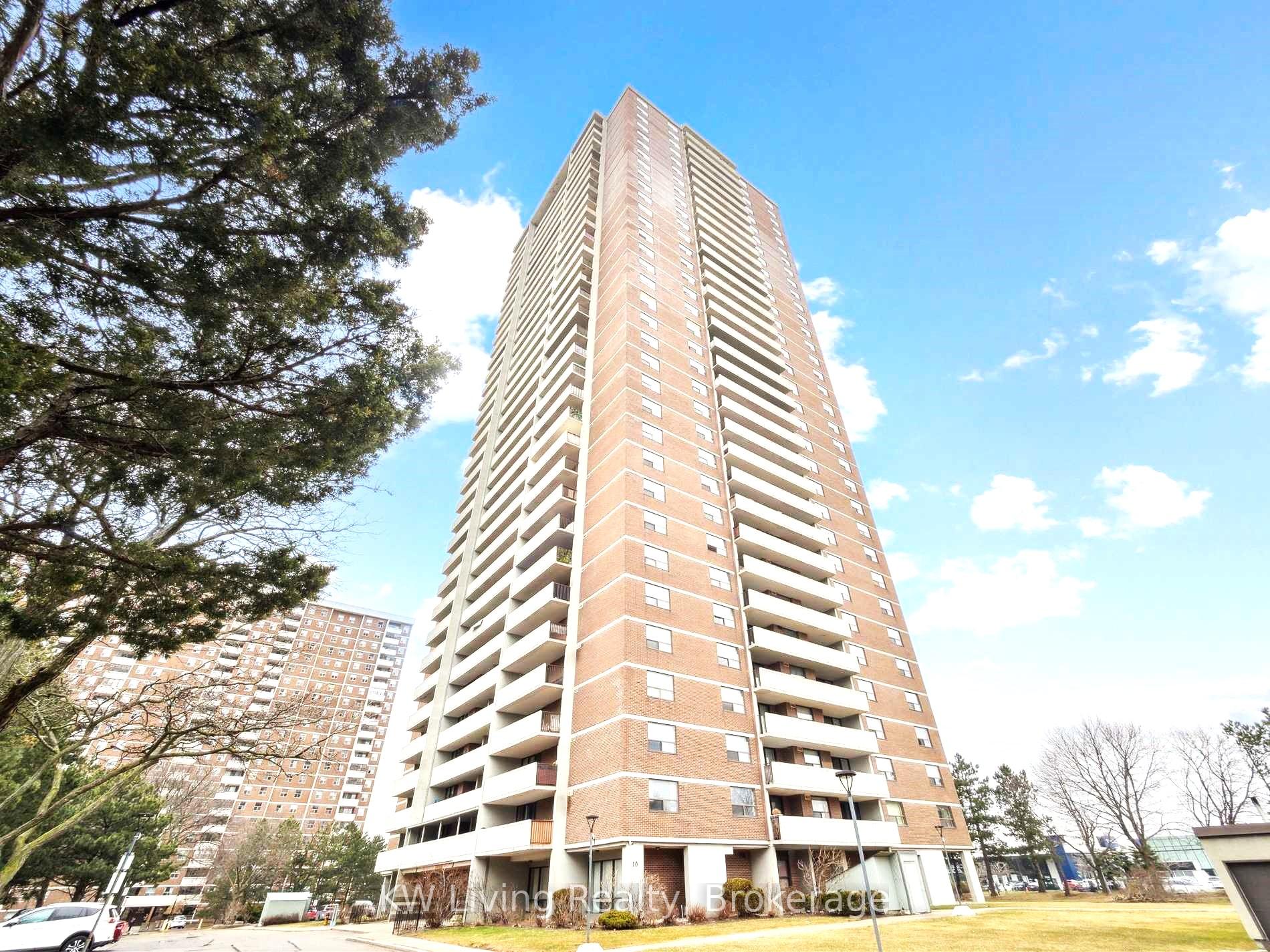 3 Bedrooms Condo at 10 Tangreen, Toronto For sale