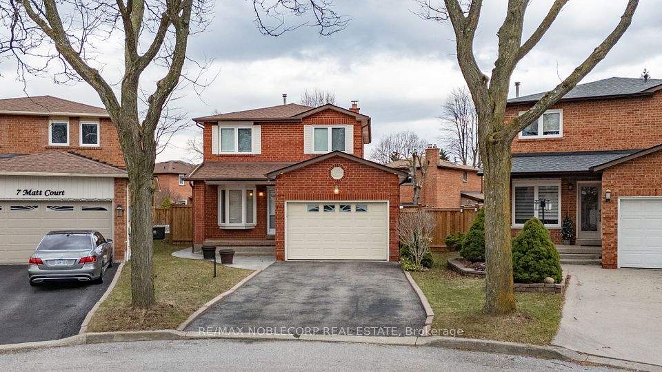 5 Matt Court, Vaughan, ON L6A 1B9