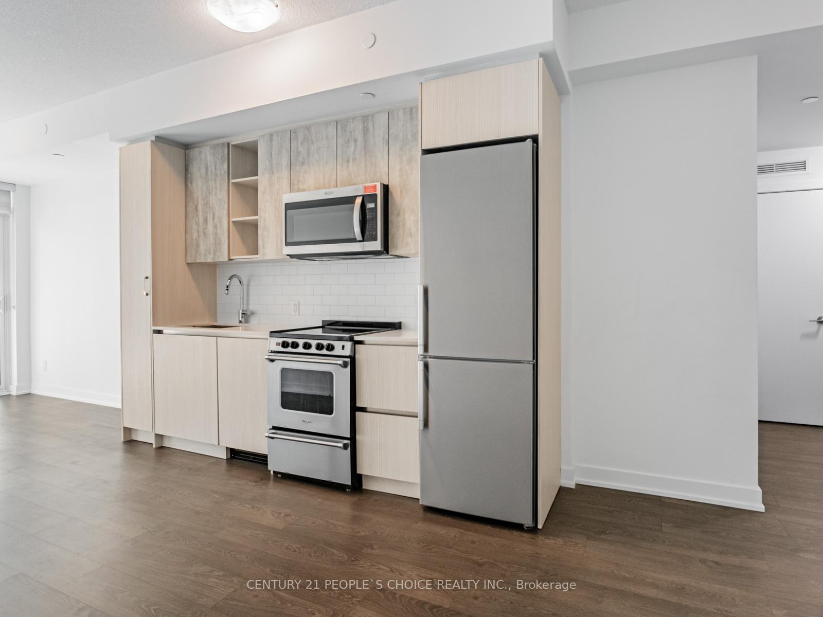 2 Bedrooms Condo at 251 Manitoba, Toronto For sale