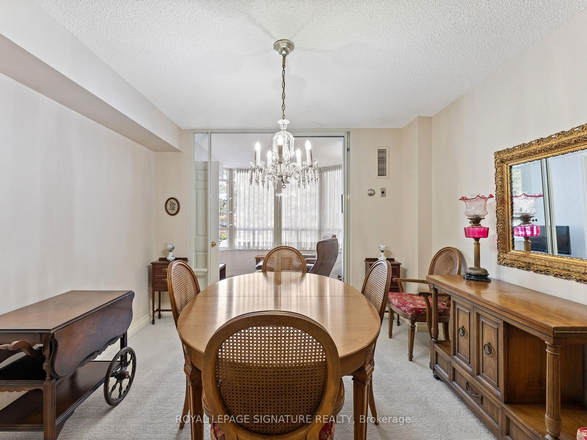 2 Bedrooms Condo at 1200 Don Mills, Toronto For sale