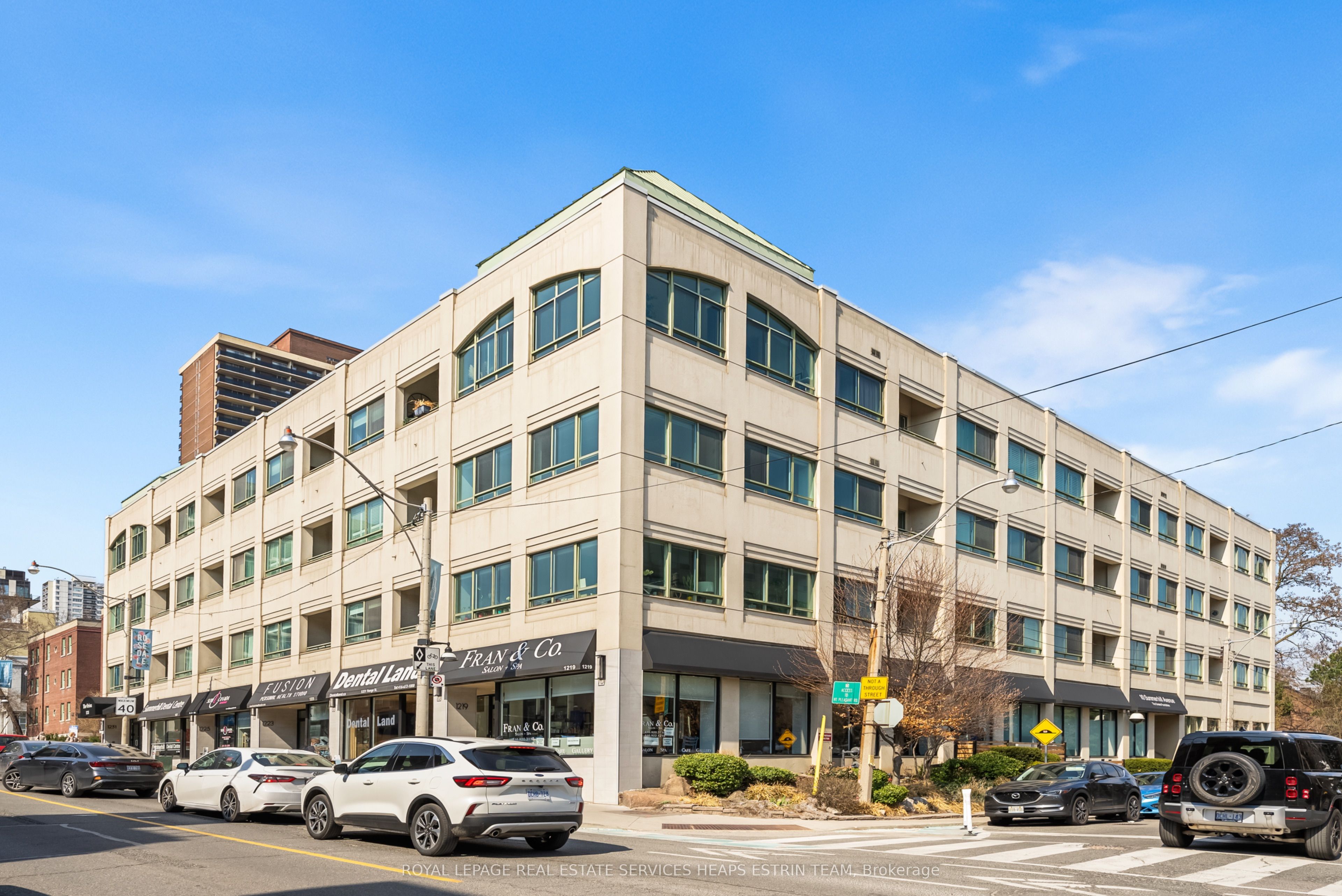 1231 Yonge Street, #214