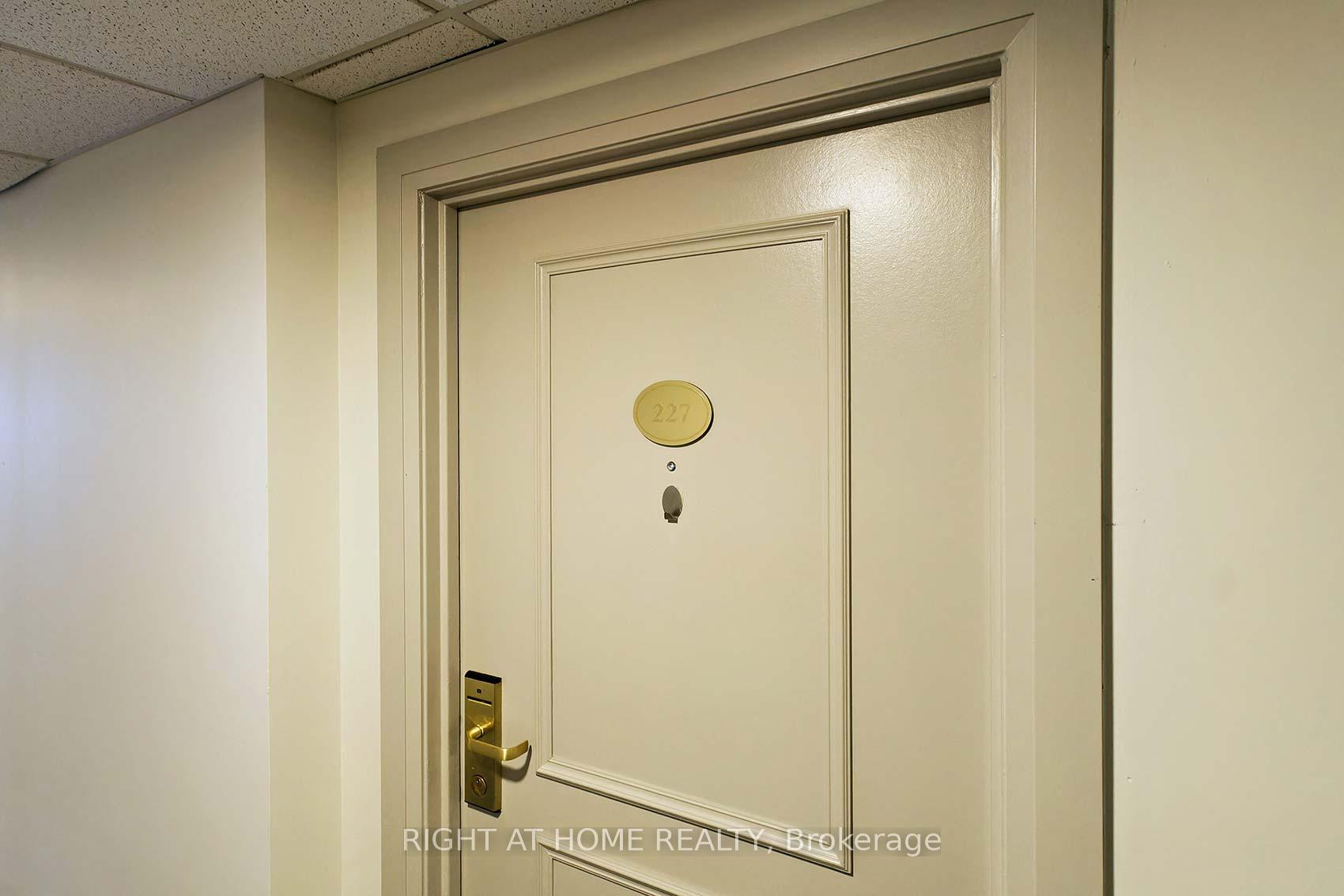 Condo at 2737 Keele, Toronto For sale