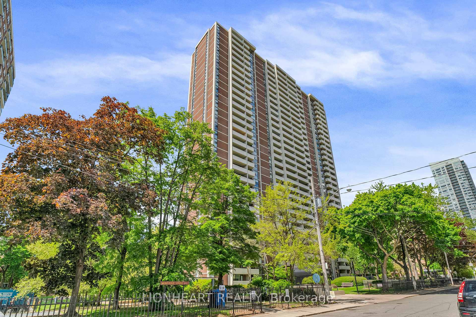 Condo at 40 Homewood, Toronto For sale