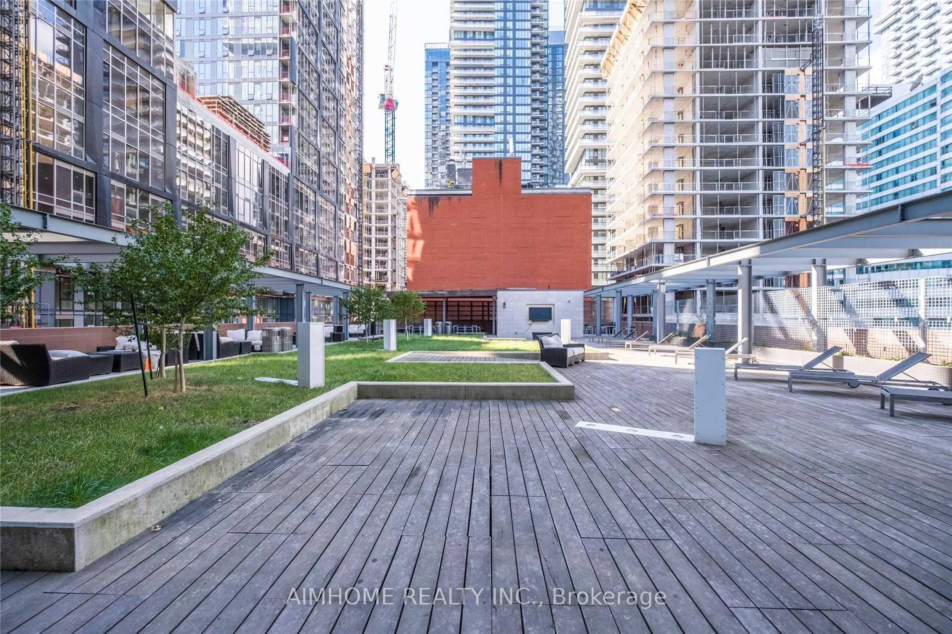 2 Bedrooms Condo at 8 Mercer, Toronto For sale