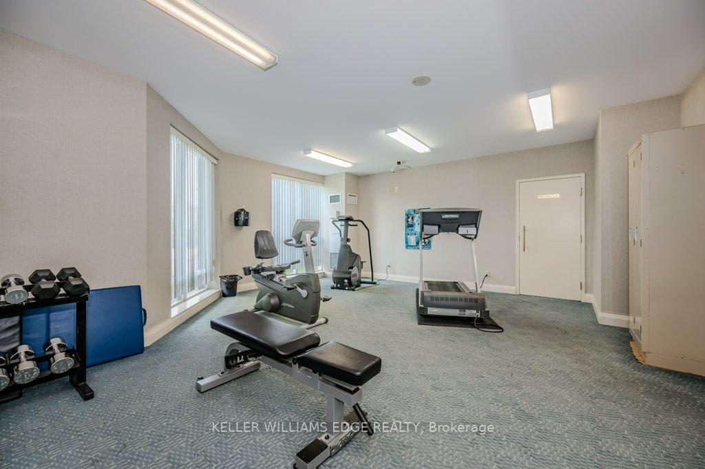 2 Bedrooms Condo at 1150 Parkwest, Mississauga For sale