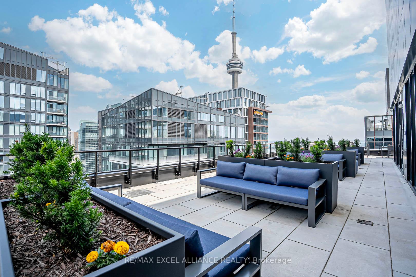 2 Bedrooms Condo at 357 King,  Toronto For sale