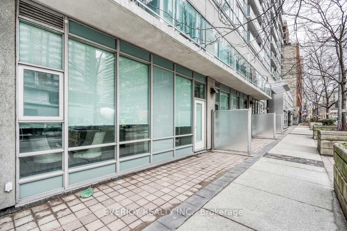 1 Bedroom Condo at 96 St Patrick,  Toronto For sale
