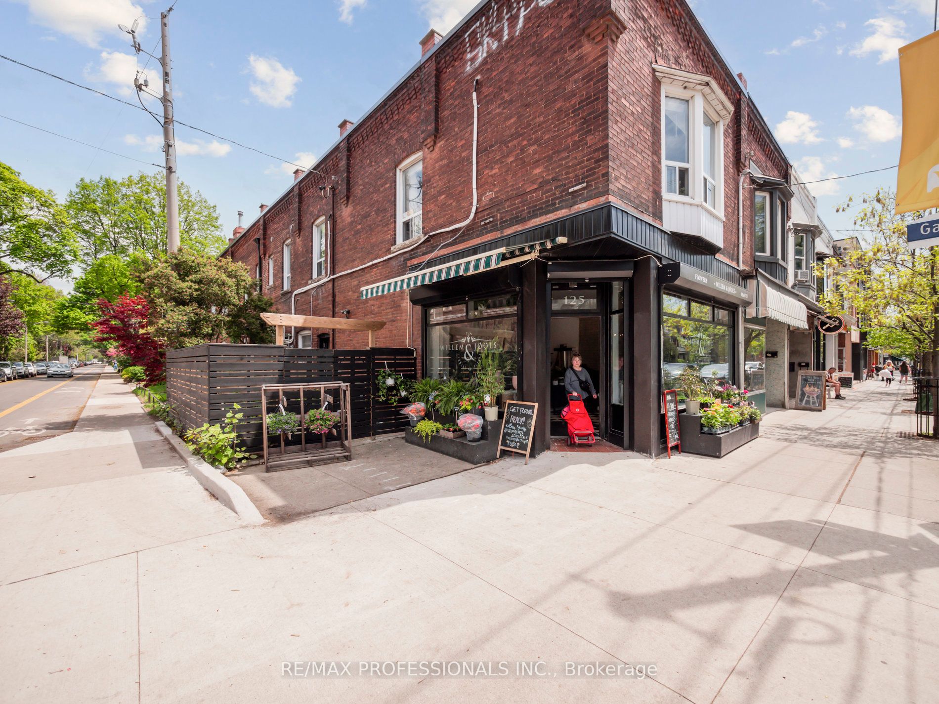 137 Galley Avenue