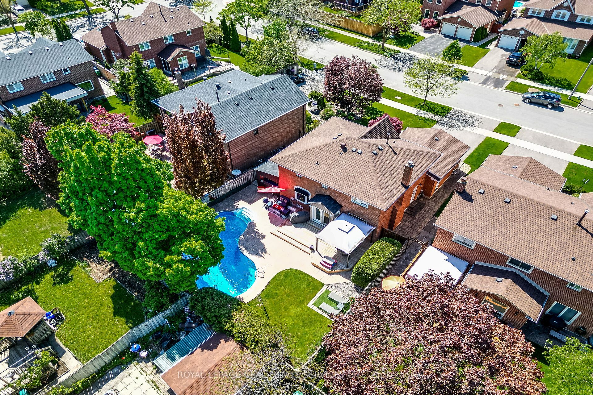 1532 Lovelady Crescent