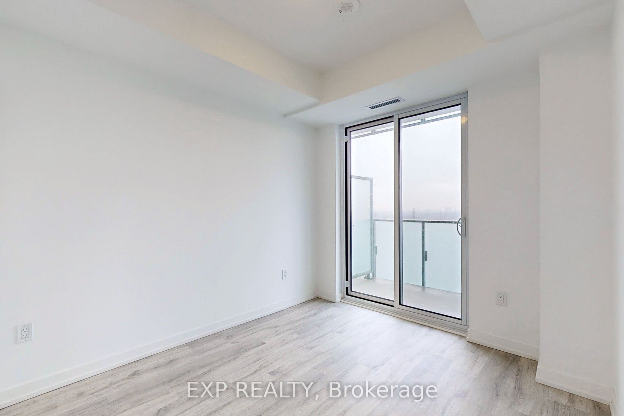 7 Golden Lion Hts Avenue, #1409