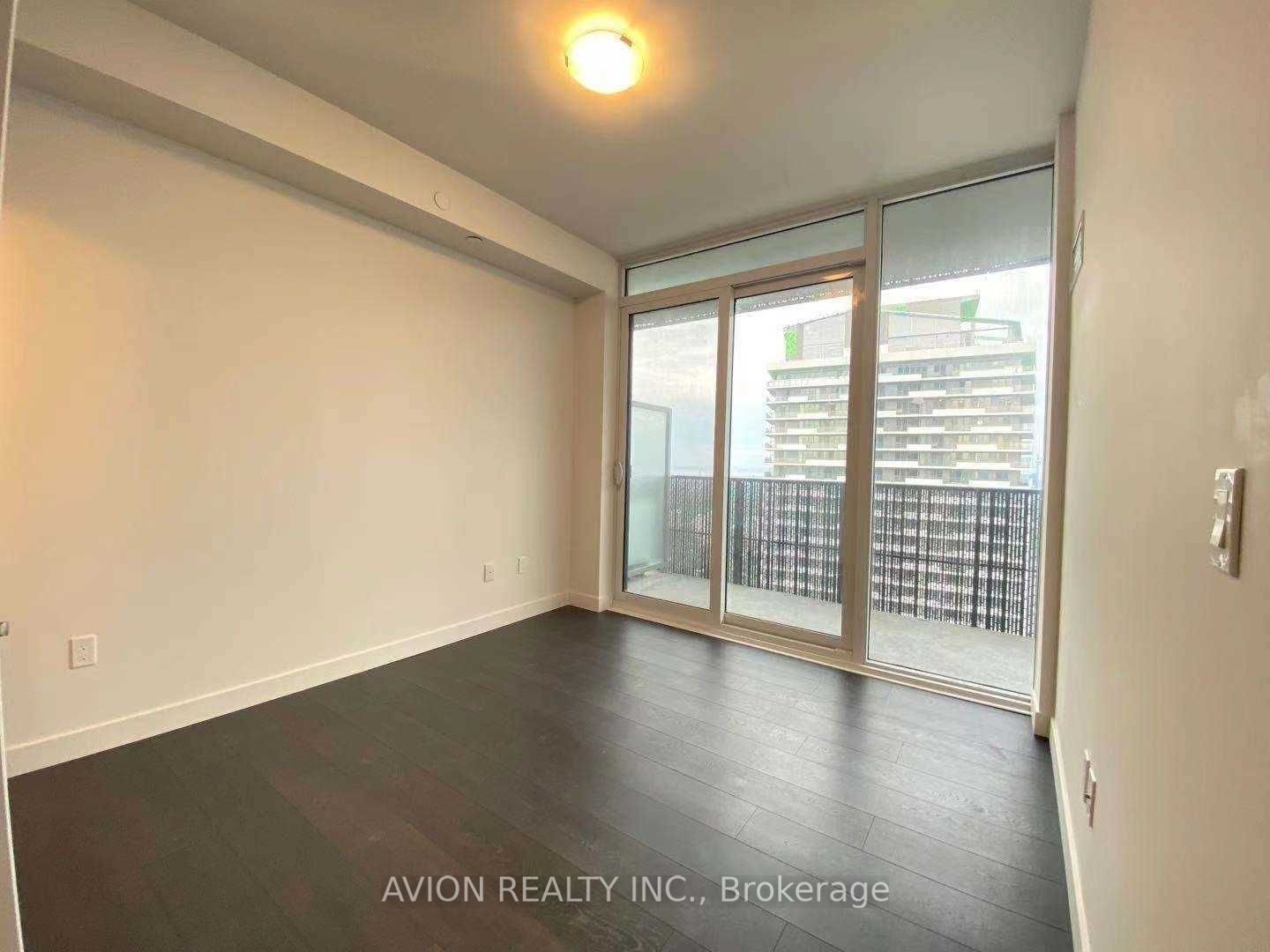 8 Eglinton Avenue E, #4902