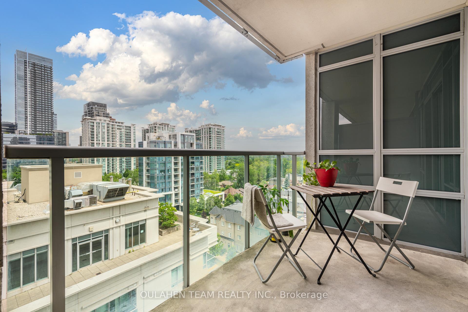 1 Bedroom Condo at 16 Harrison Garden, Toronto For sale