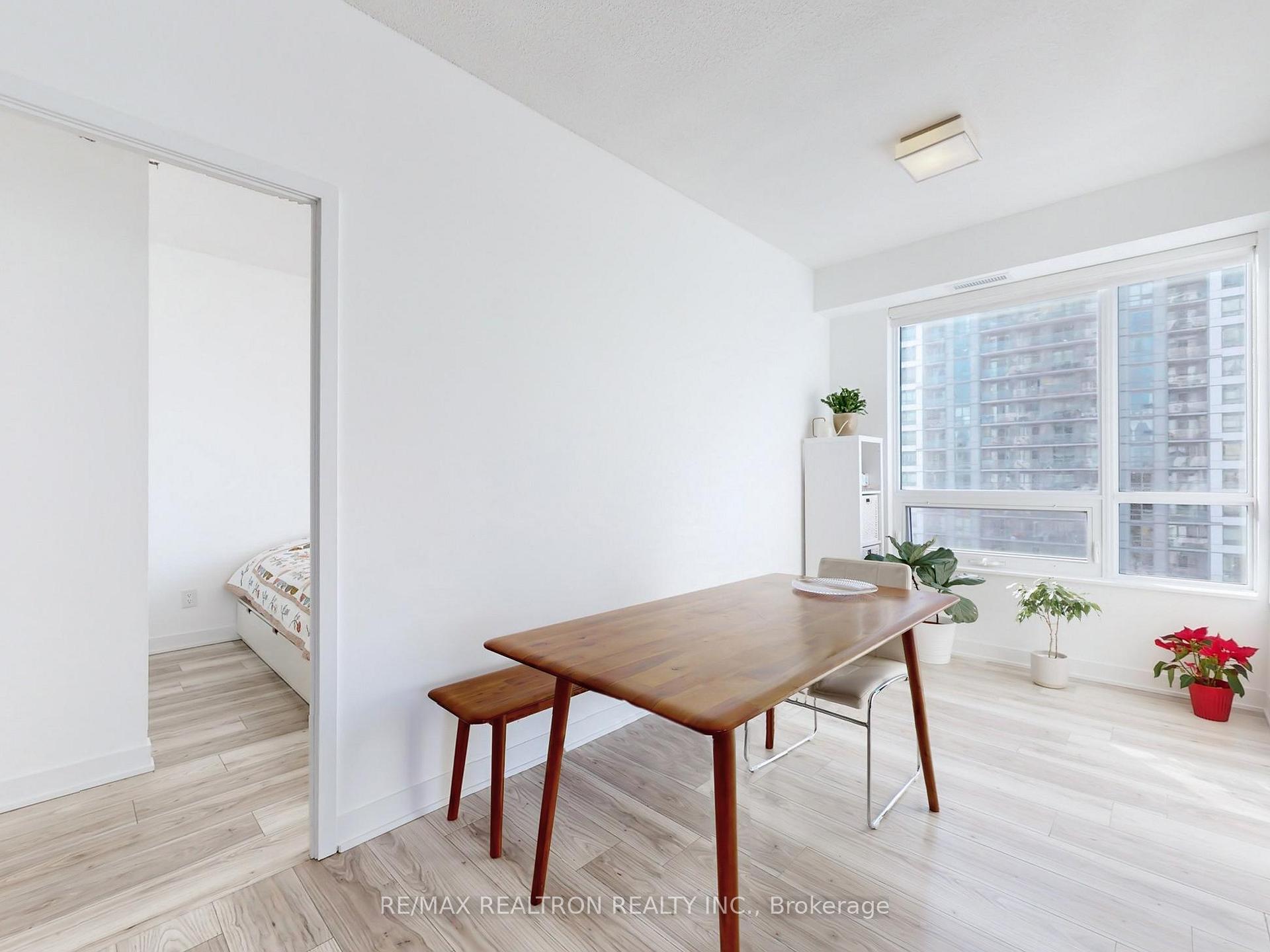 3 Bedrooms Condo at 195 Bonis, Toronto For sale
