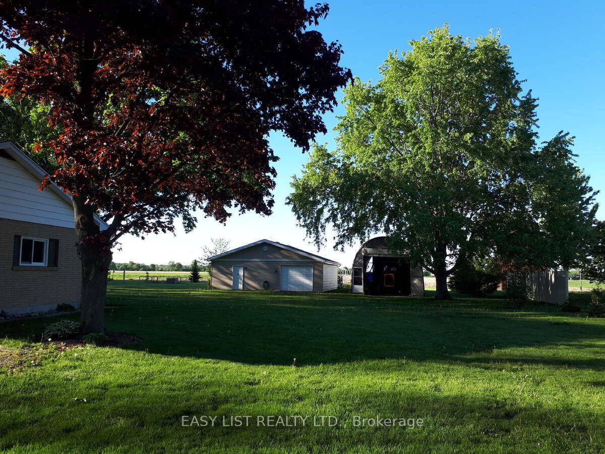 3051 Egremont Road, Plympton-Wyoming, ON N0N 1E0