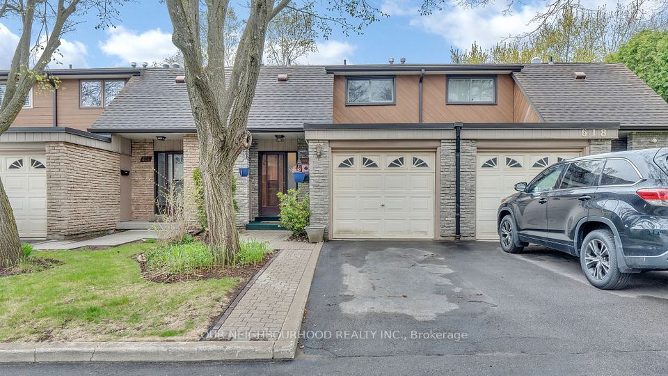 616 Forestwood Crescent