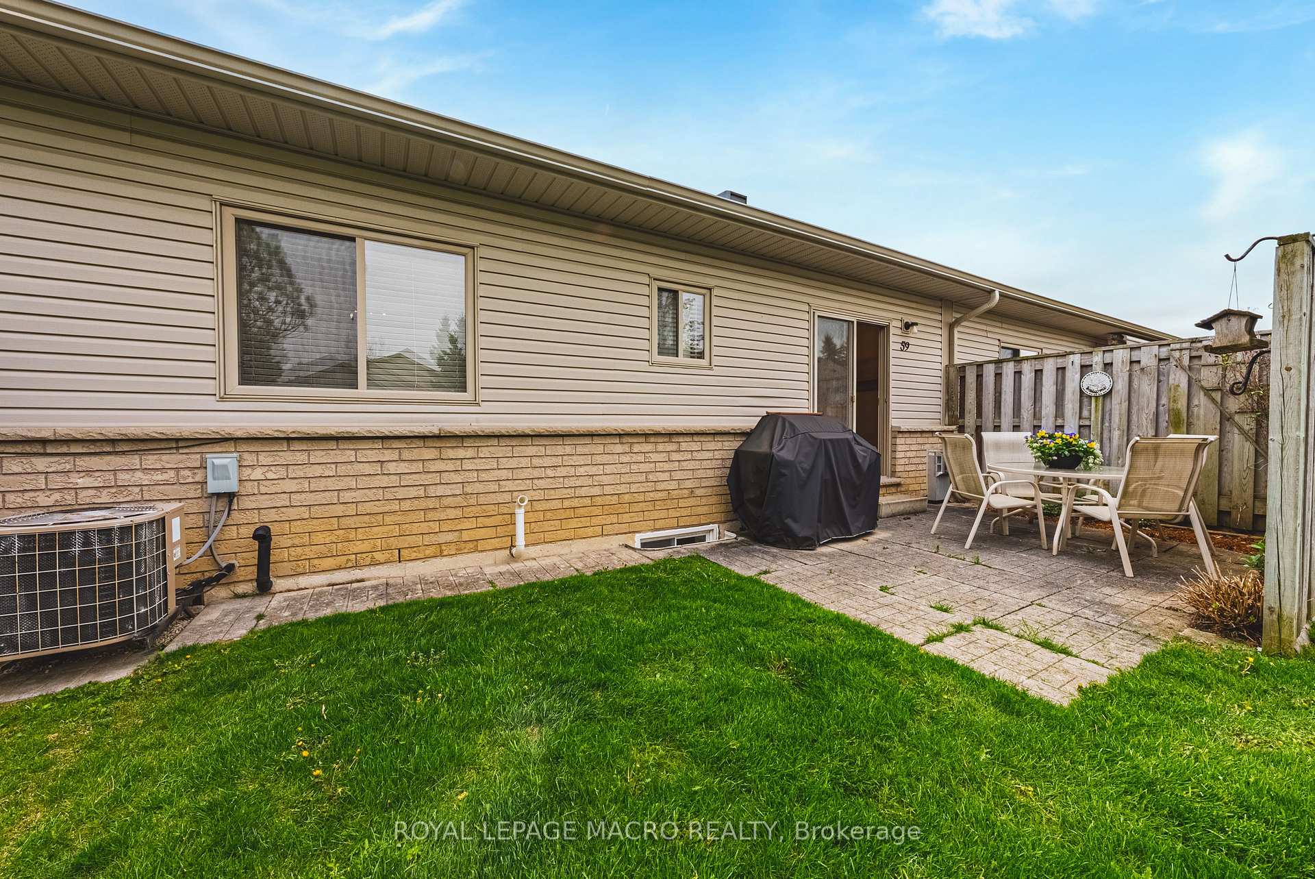 1 Bedroom Condo at 34 Southbrook, Hamilton For sale