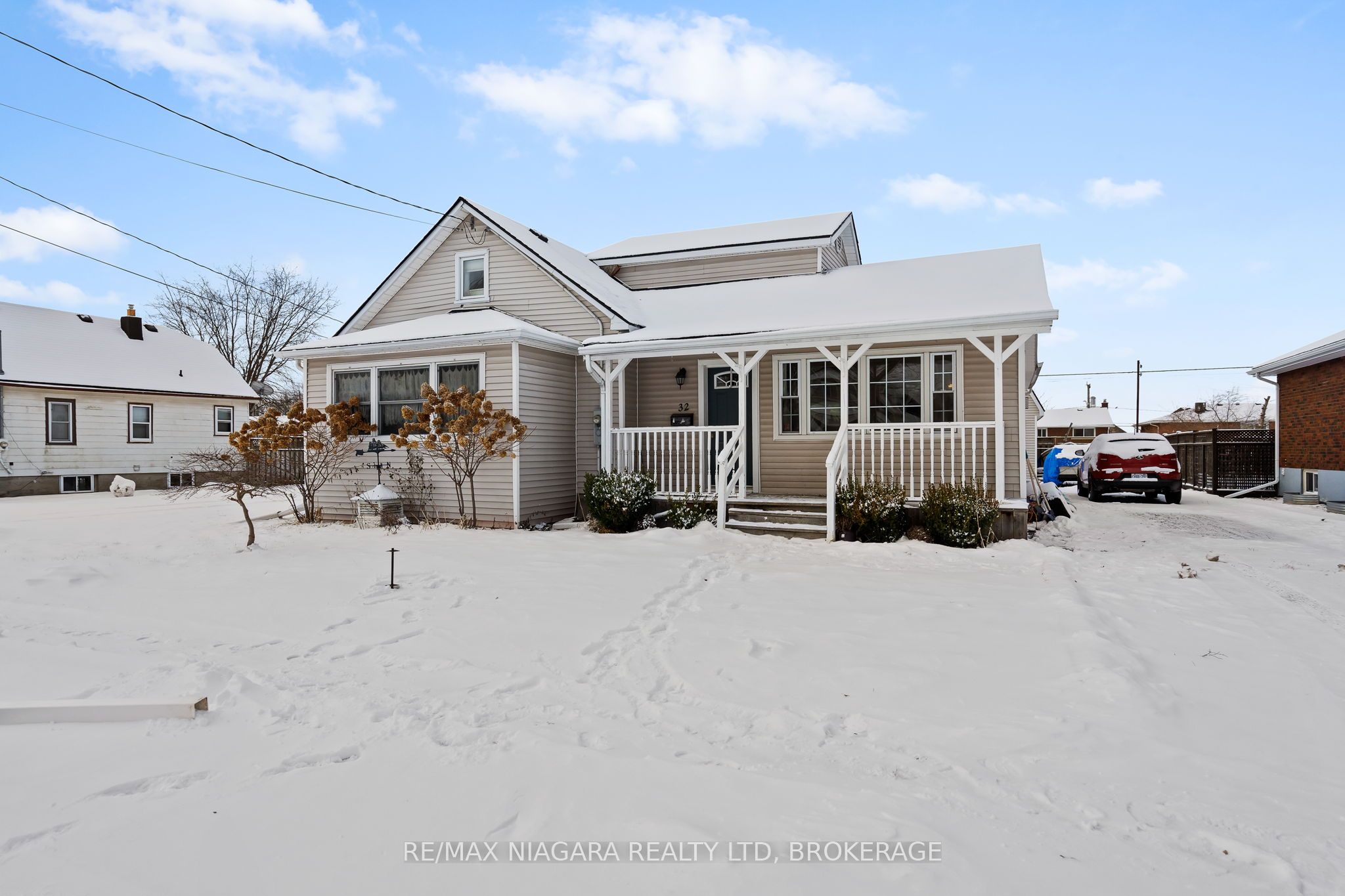 32 Clarke Street, Port Colborne, ON L3K 2G1
