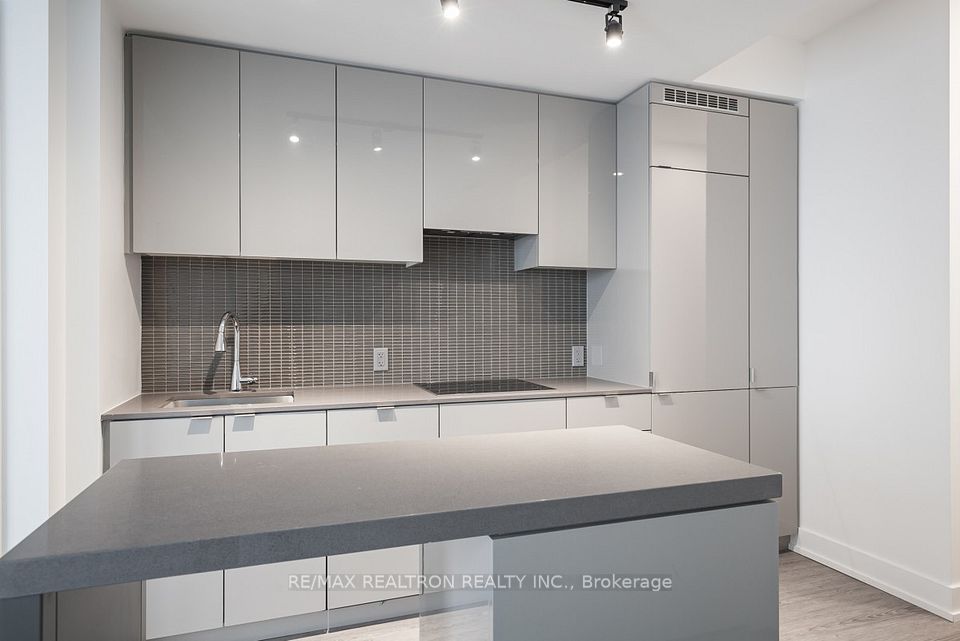 7 Grenville Street
