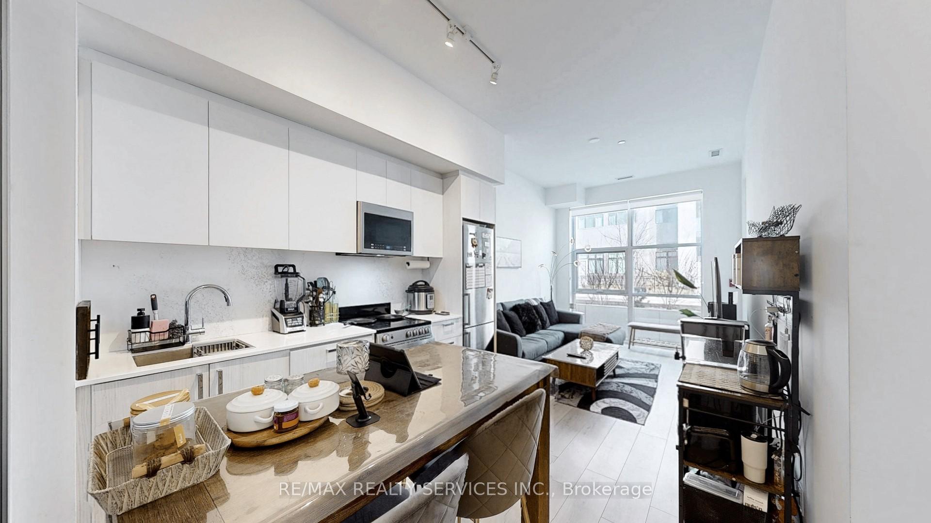 2 Bedrooms Condo at 1787 St. Clair,  Toronto For sale