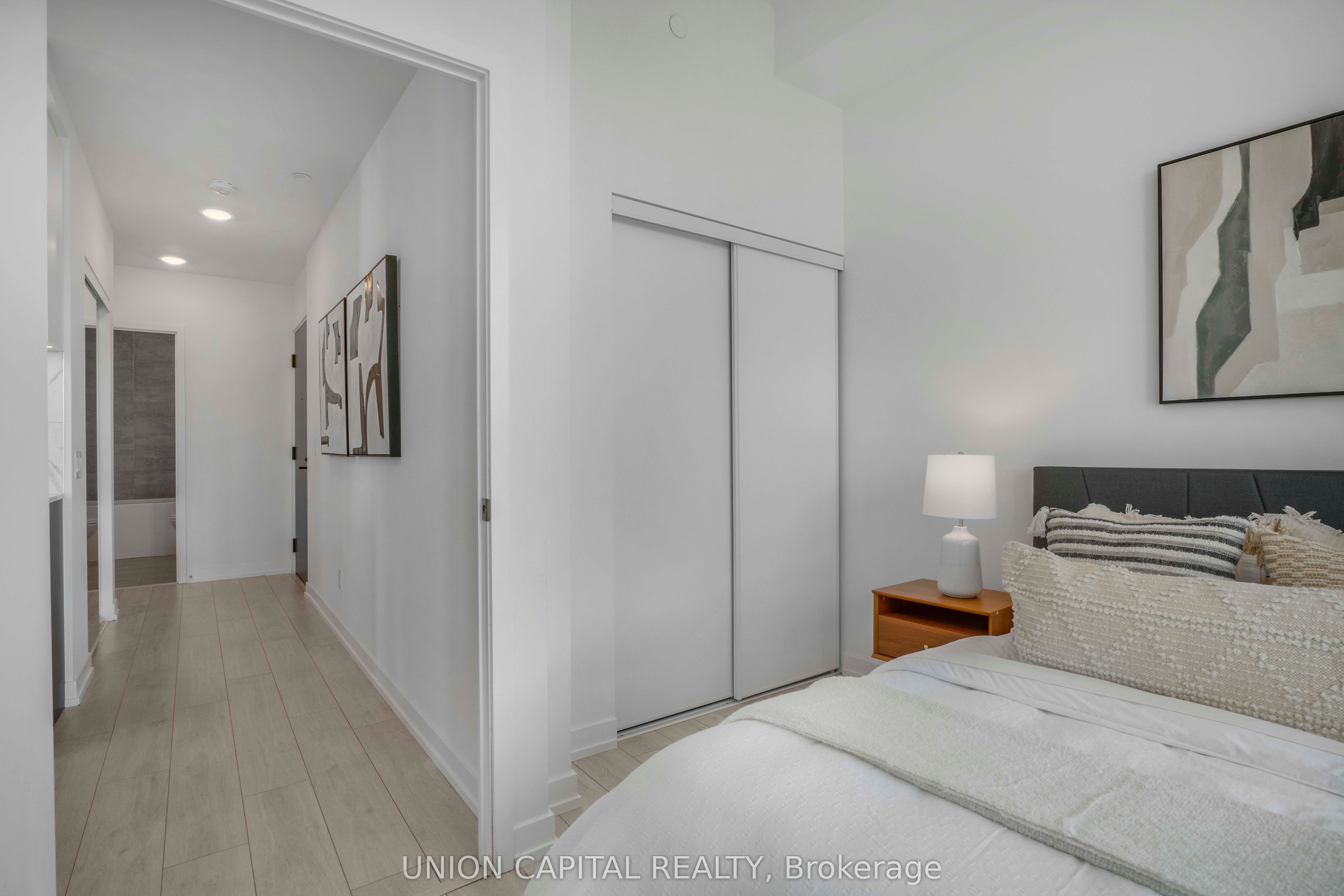 500 Dupont Street, #319