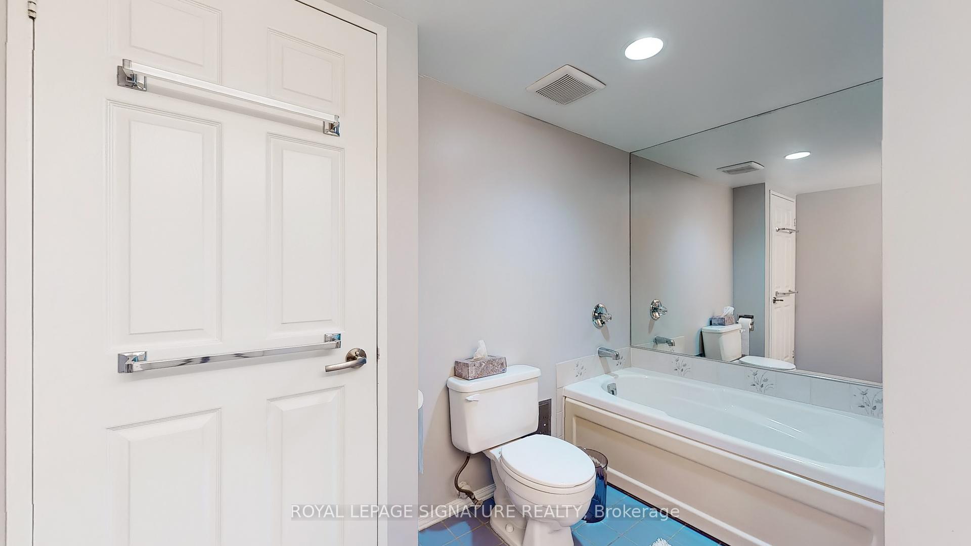 2 Bedrooms Condo at 3605 Kariya, Mississauga For sale