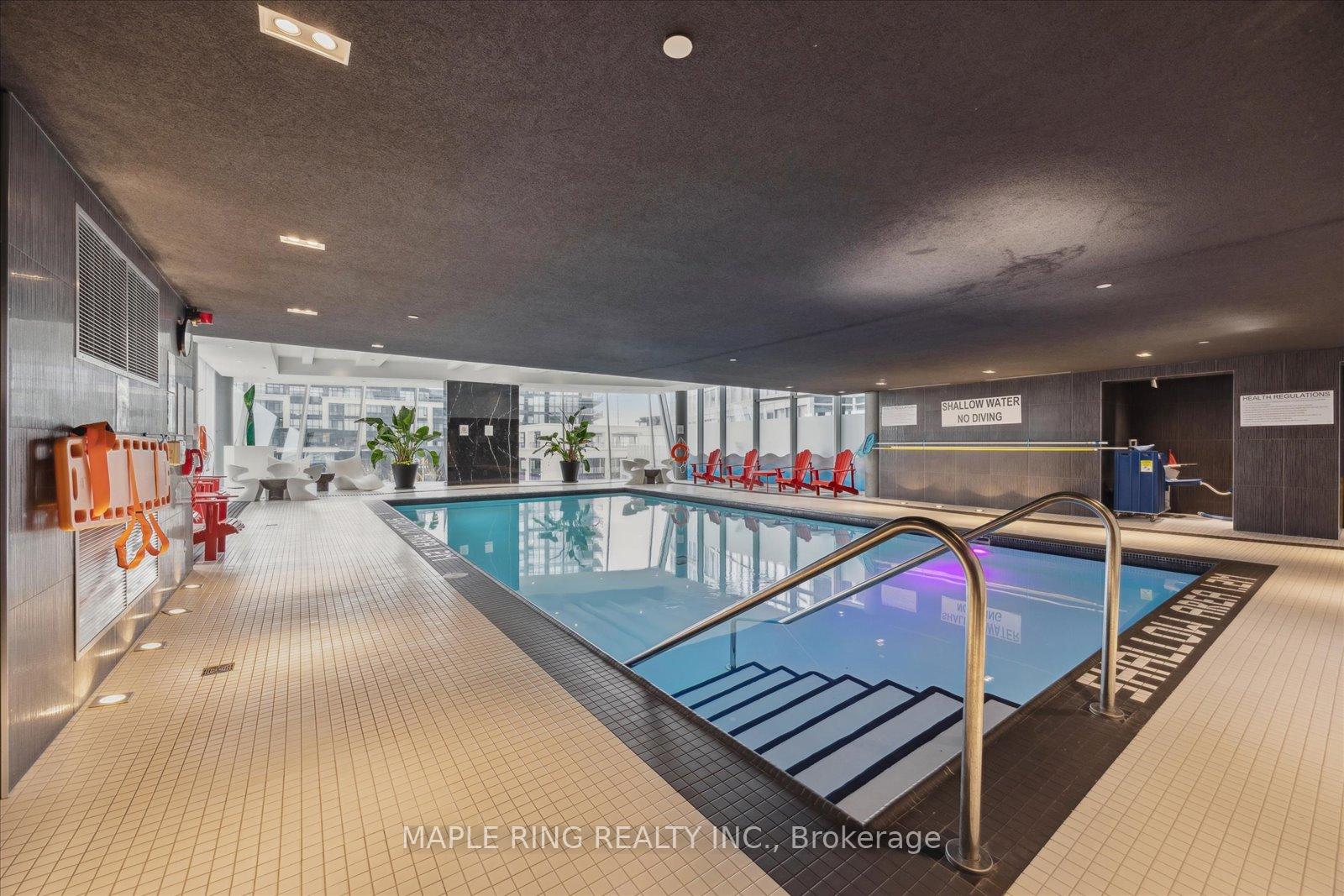 2 Bedrooms Condo at 2916 Highway 7, Vaughan For sale