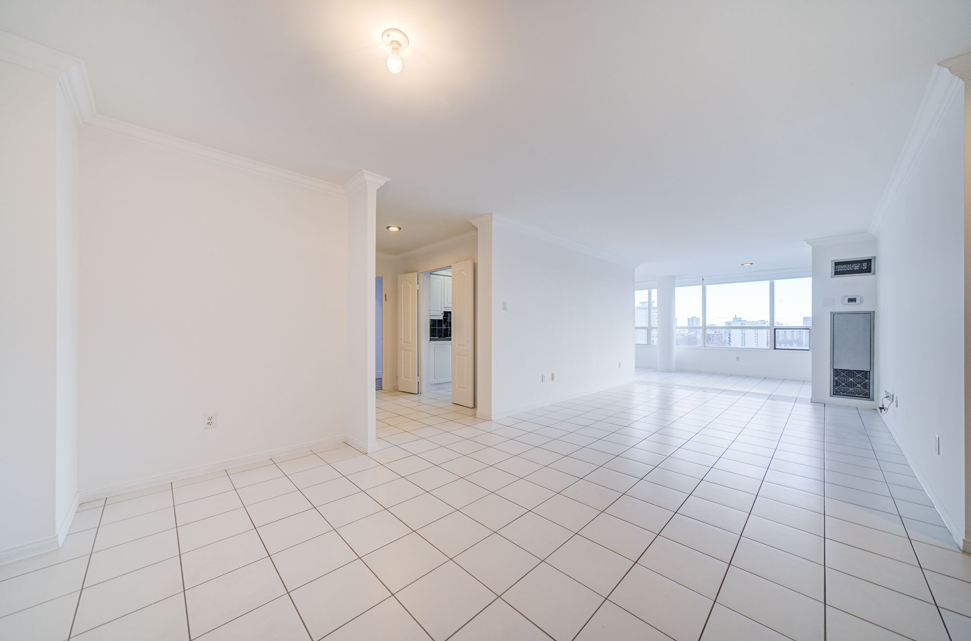 11 Townsgate Drive 1204