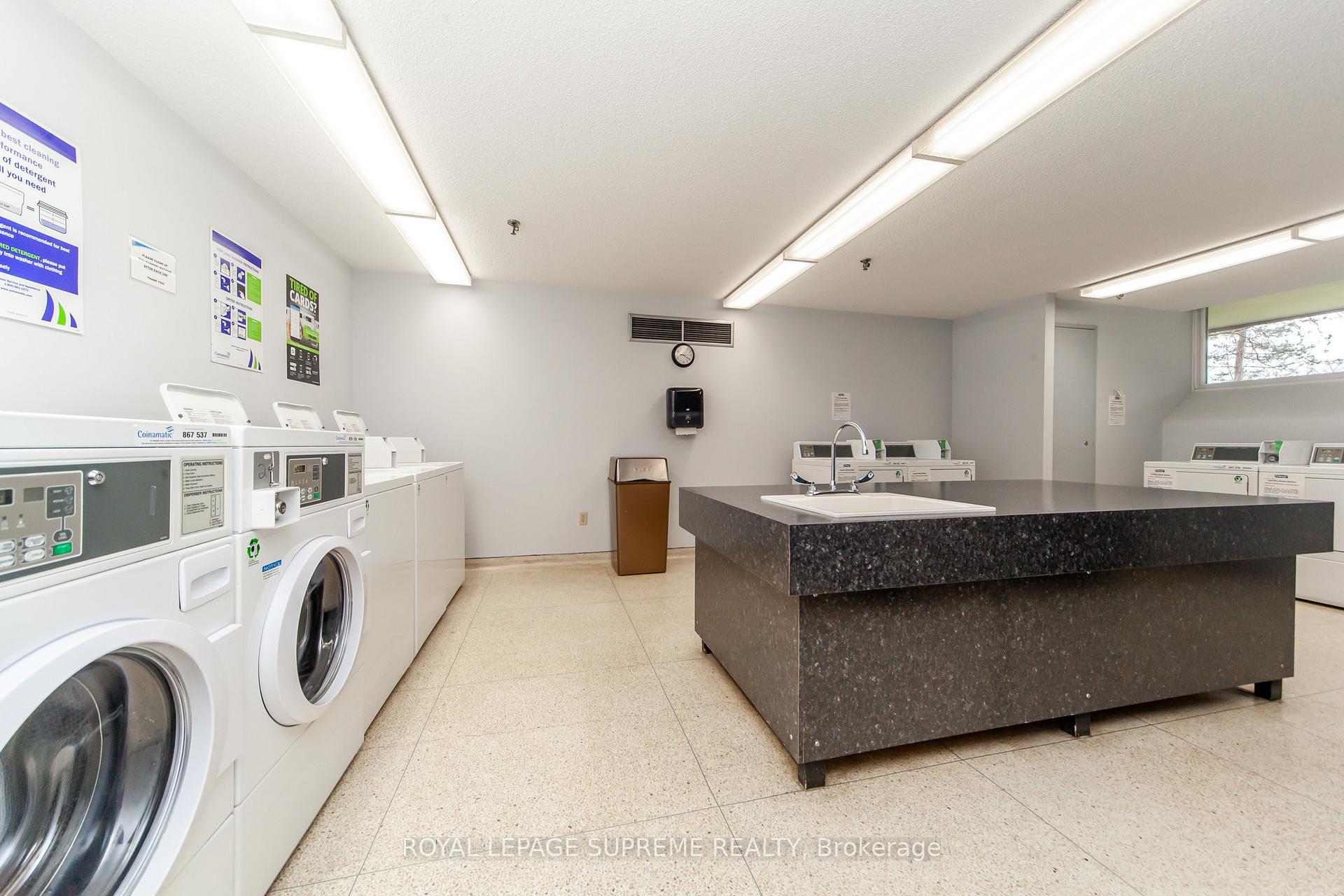 2 Bedrooms Condo at 270 Scarlett, Toronto For sale
