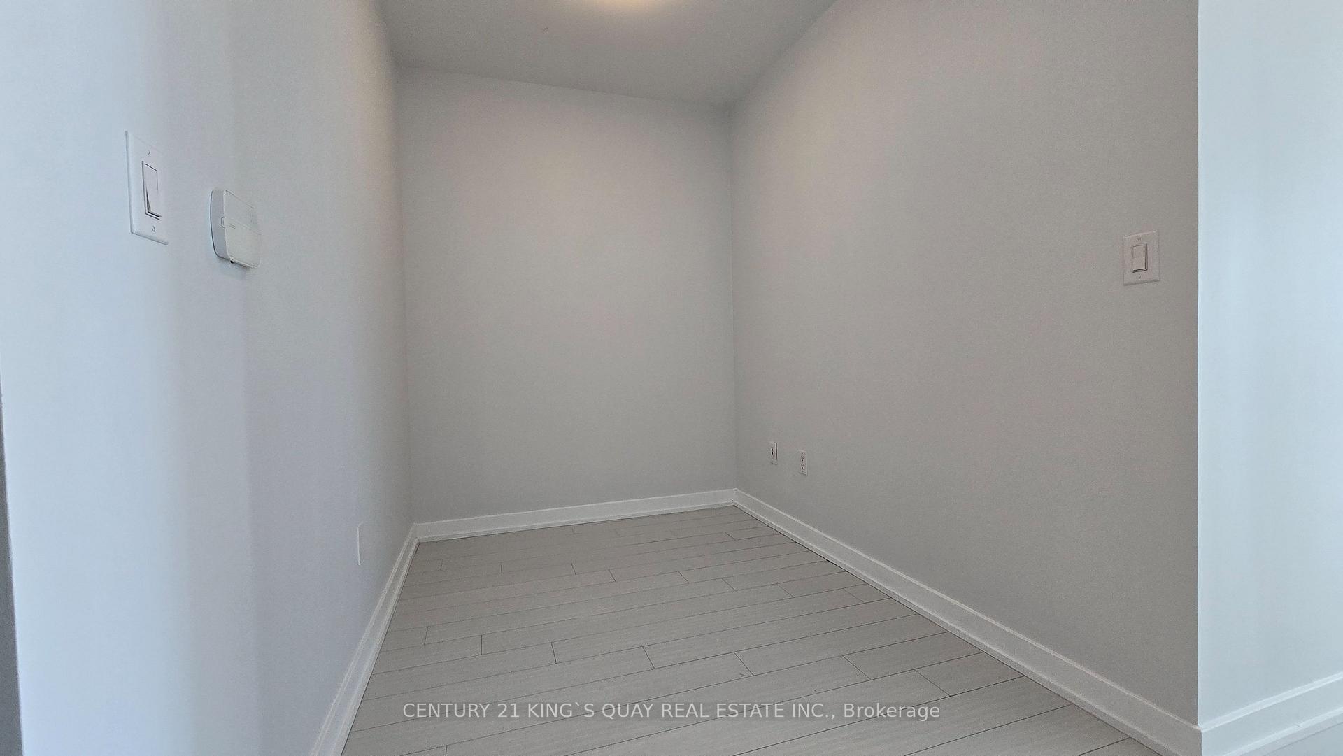 2 Bedrooms Condo at 21 Iceboat, Toronto For sale