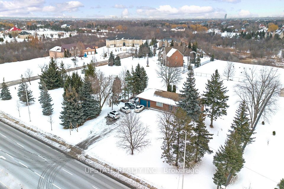 https://trreb-image.ampre.ca/DyabQOvGXtLzJmtIfs3gk4fkShgIxgjwtdyXdknAWCA/rs:fit:960:960/wm:.5:so:0:50:.4/wmsh:10/wmt:PHNwYW4gZm9yZWdyb3VuZD0nd2hpdGUnIGZvbnQ9JzY4Jz5VUFNUQVRFIFJFQUxUWSBJTkMuLCBCcm9rZXJhZ2U8L3NwYW4-/L3RycmViL2xpc3RpbmdzLzQwLzU1LzI5Lzg0L3AvZmYwMGU4YTktNDg3NS00ZmFkLWE5NDYtZDQxM2JjMTRlZmM4LmpwZw.jpg