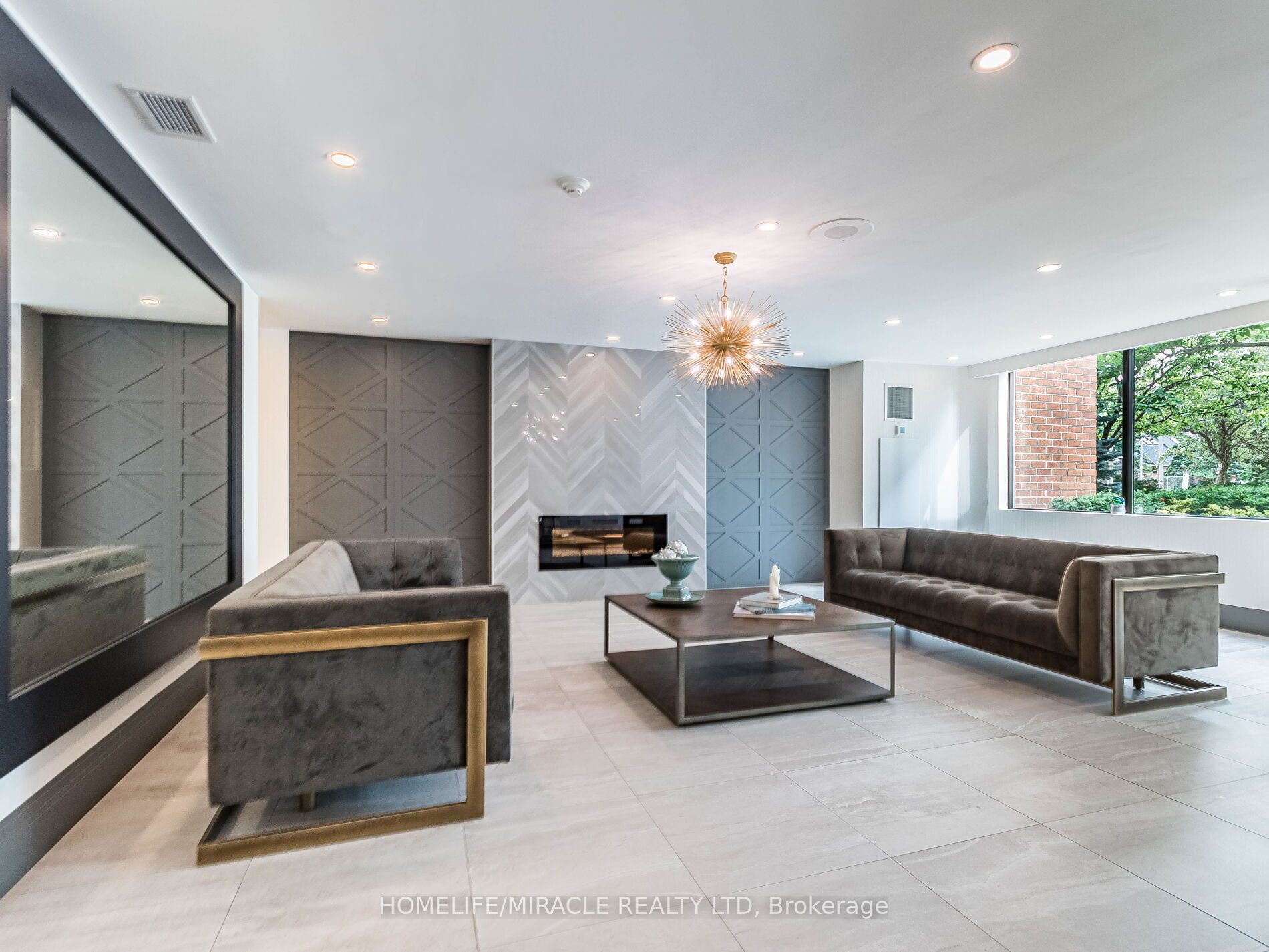 1270 Maple Crossing Boulevard, #604