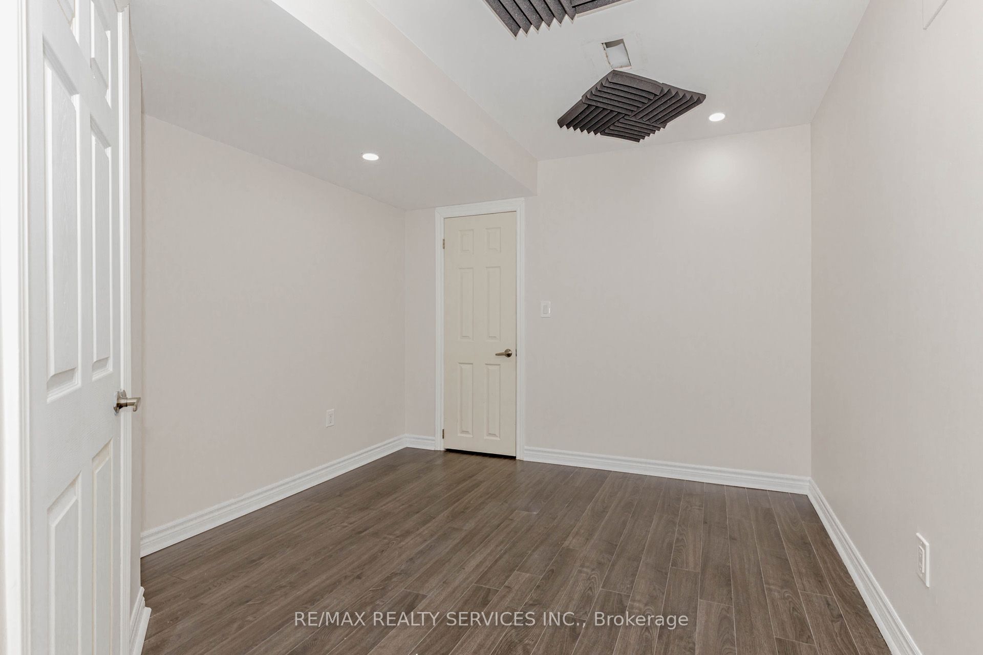 31 Mccardy Court