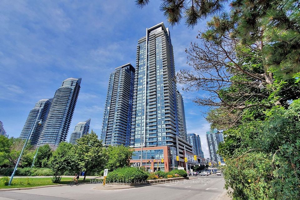 2200 Lake Shore