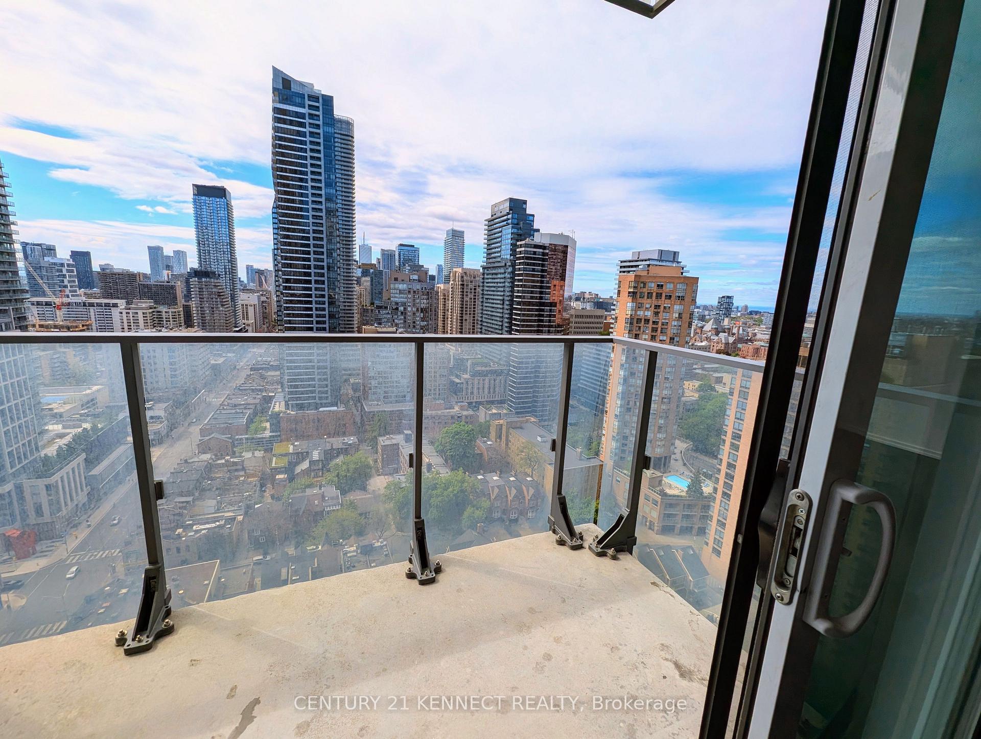 Condo at 75 St Nicholas, Toronto For sale