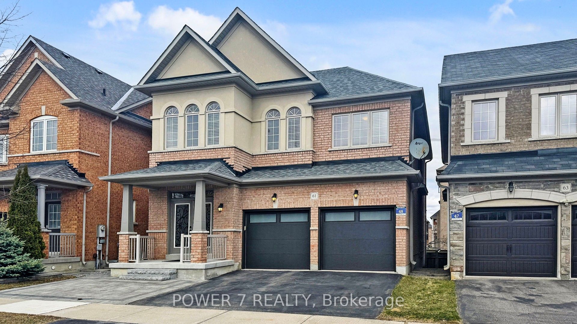 61 Estrella Crescent, Richmond Hill, ON L4E 0S4