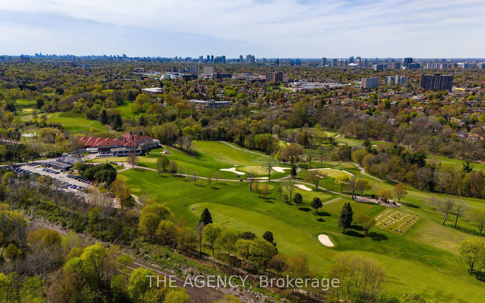 2 Bedrooms Condo at 90 Dale, Toronto For sale