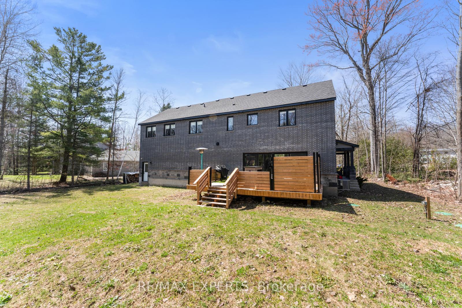 11 Joliet Crescent