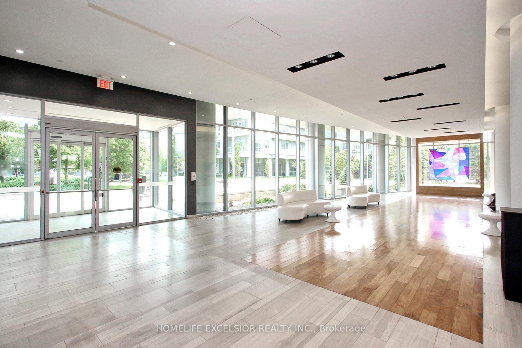 2 Bedrooms Condo at 70 Forest Manor, Toronto For sale