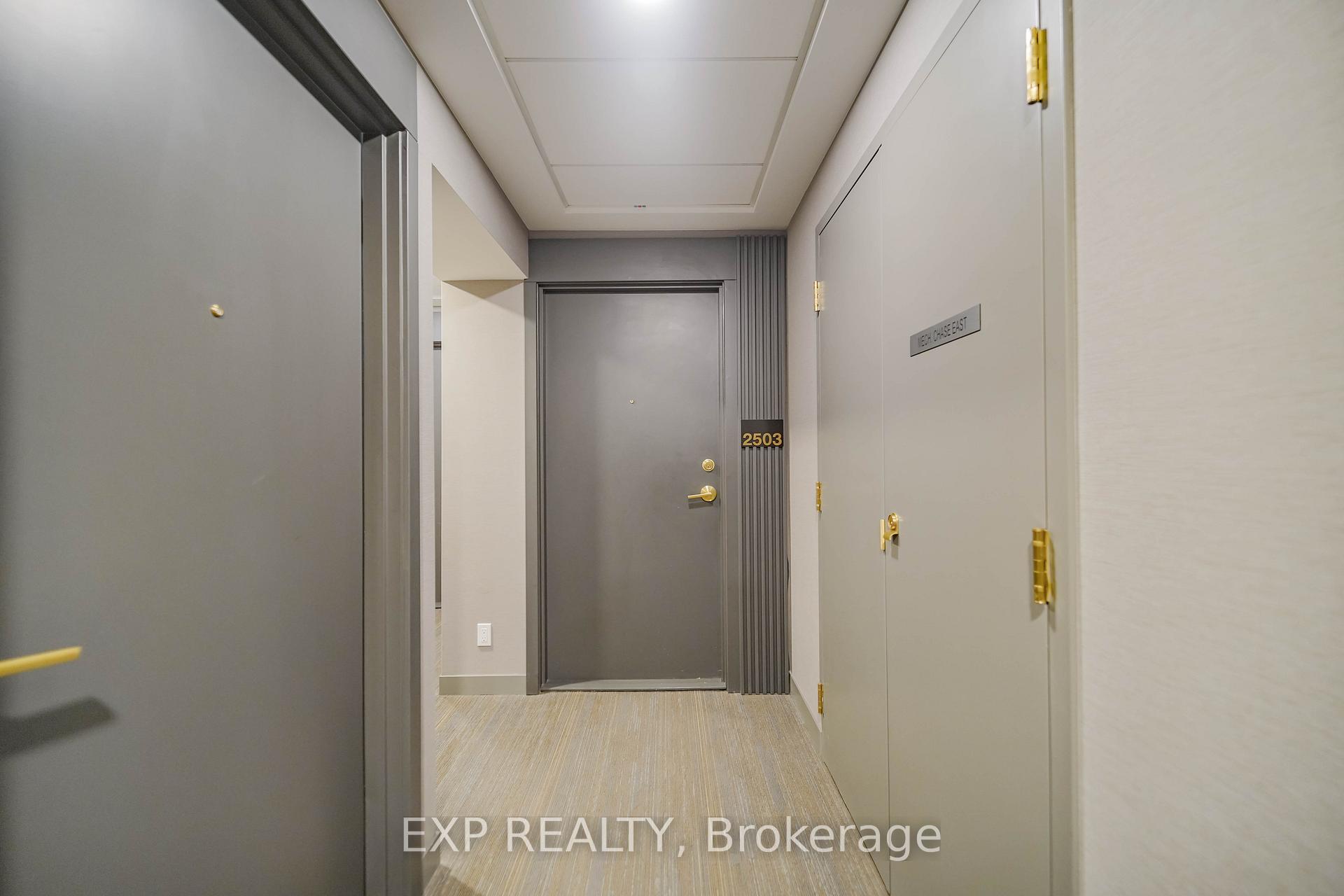 2 Bedrooms Condo at 950 Portage,  Vaughan For sale