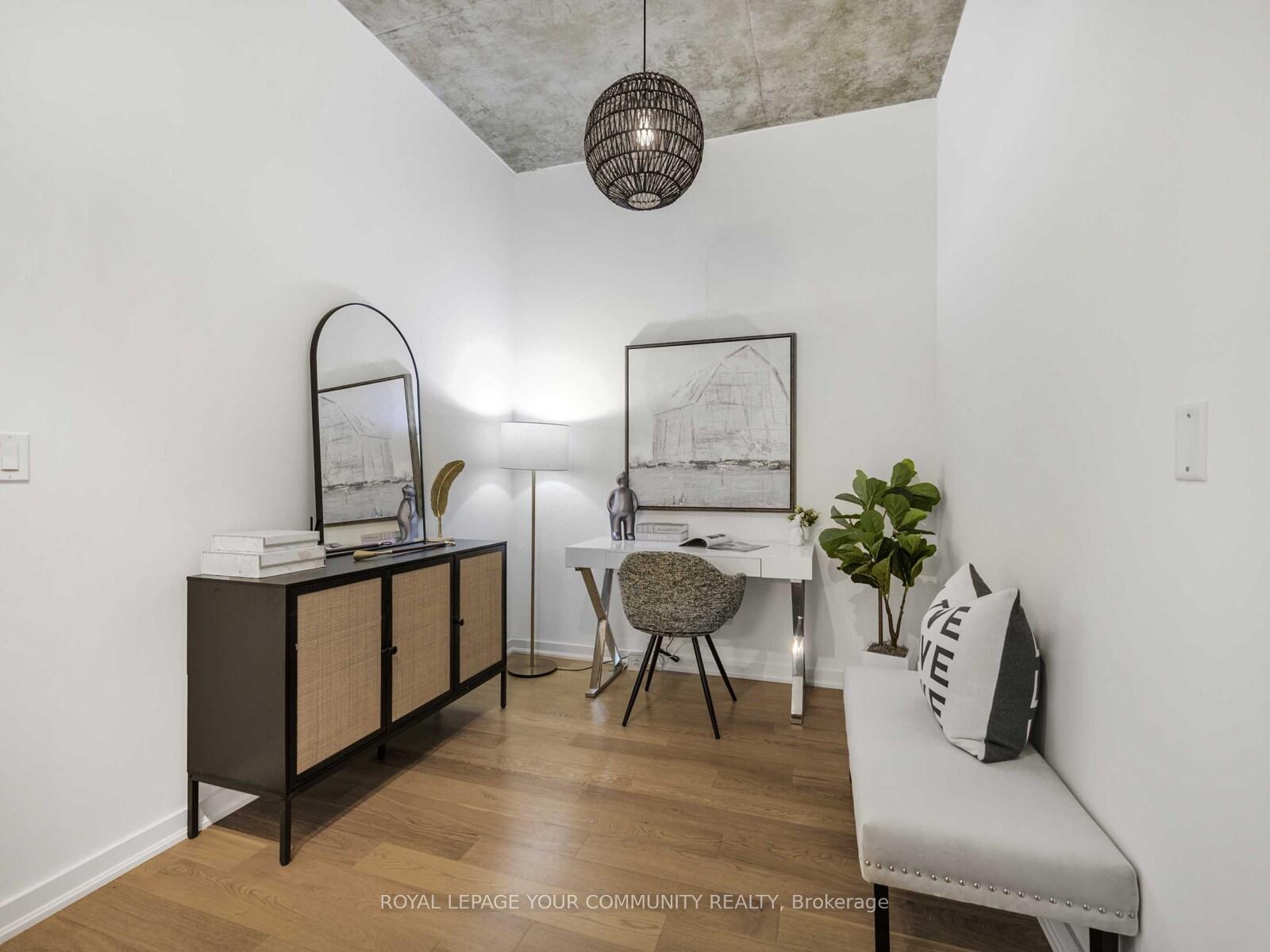 2 Bedrooms Condo at 19 Brant, Toronto For sale