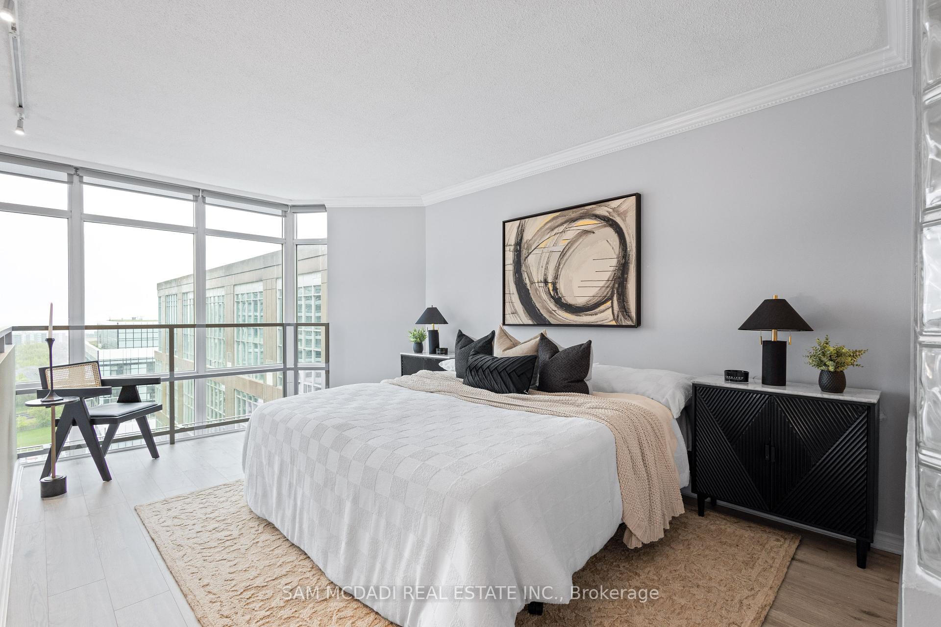 2 Bedrooms Condo at 250 Manitoba, Toronto For sale