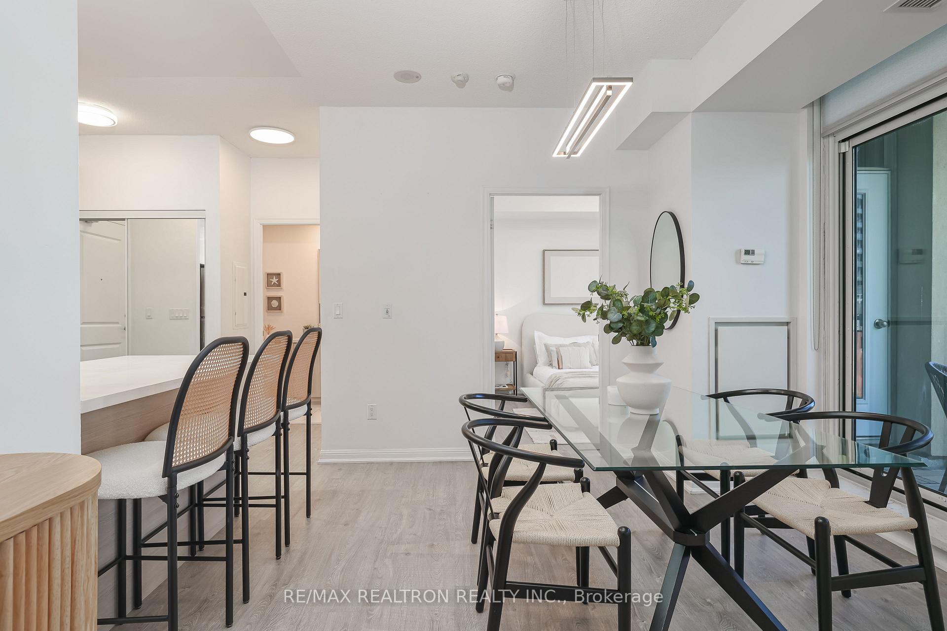 2 Bedrooms Condo at 21 Grand Magazine, Toronto For sale