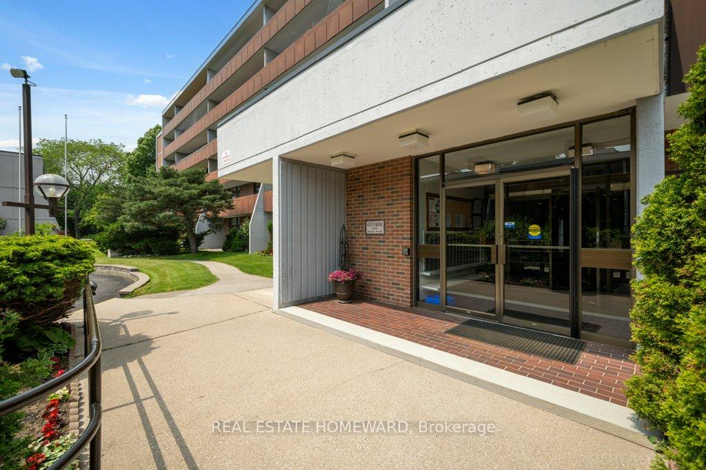 2 Bedrooms Co-op at 50 Old Kingston, Toronto For sale