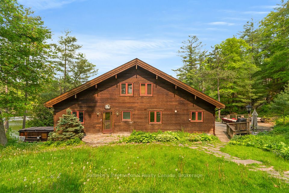 2039 Beaver Dam Road, Severn, ON P0C 1M0